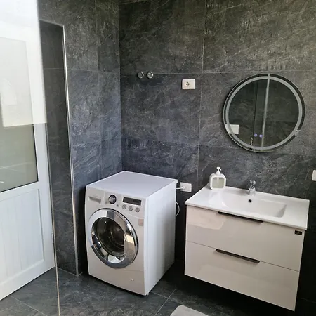 Zeni Zoto, Private Featuring Panoramic Views From Terrace And Balcony Corovode