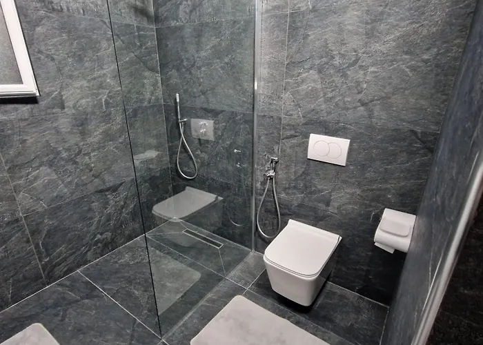 招待所 Zeni Zoto, Private Featuring Panoramic Views From Terrace And Balcony 3*