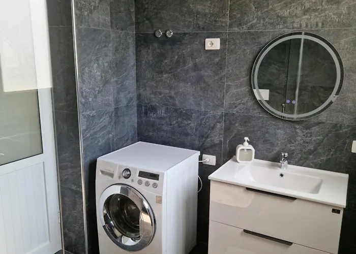 Zeni Zoto, Private Featuring Panoramic Views From Terrace And Balcony Zhaban